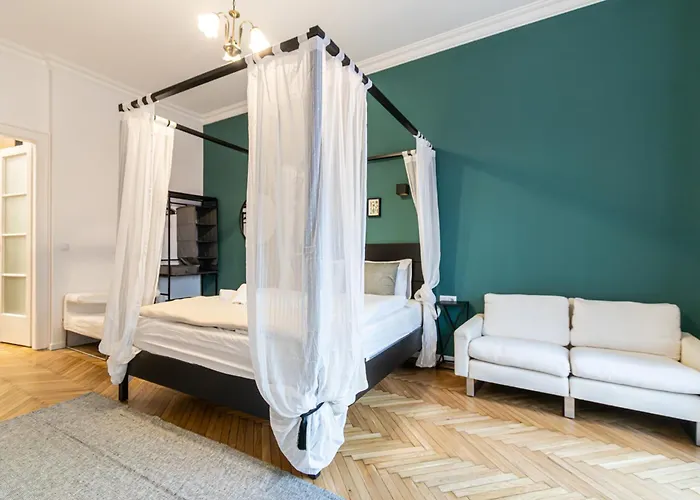 80 Sqm, 3 Bedrooms, 2 Bathrooms, New