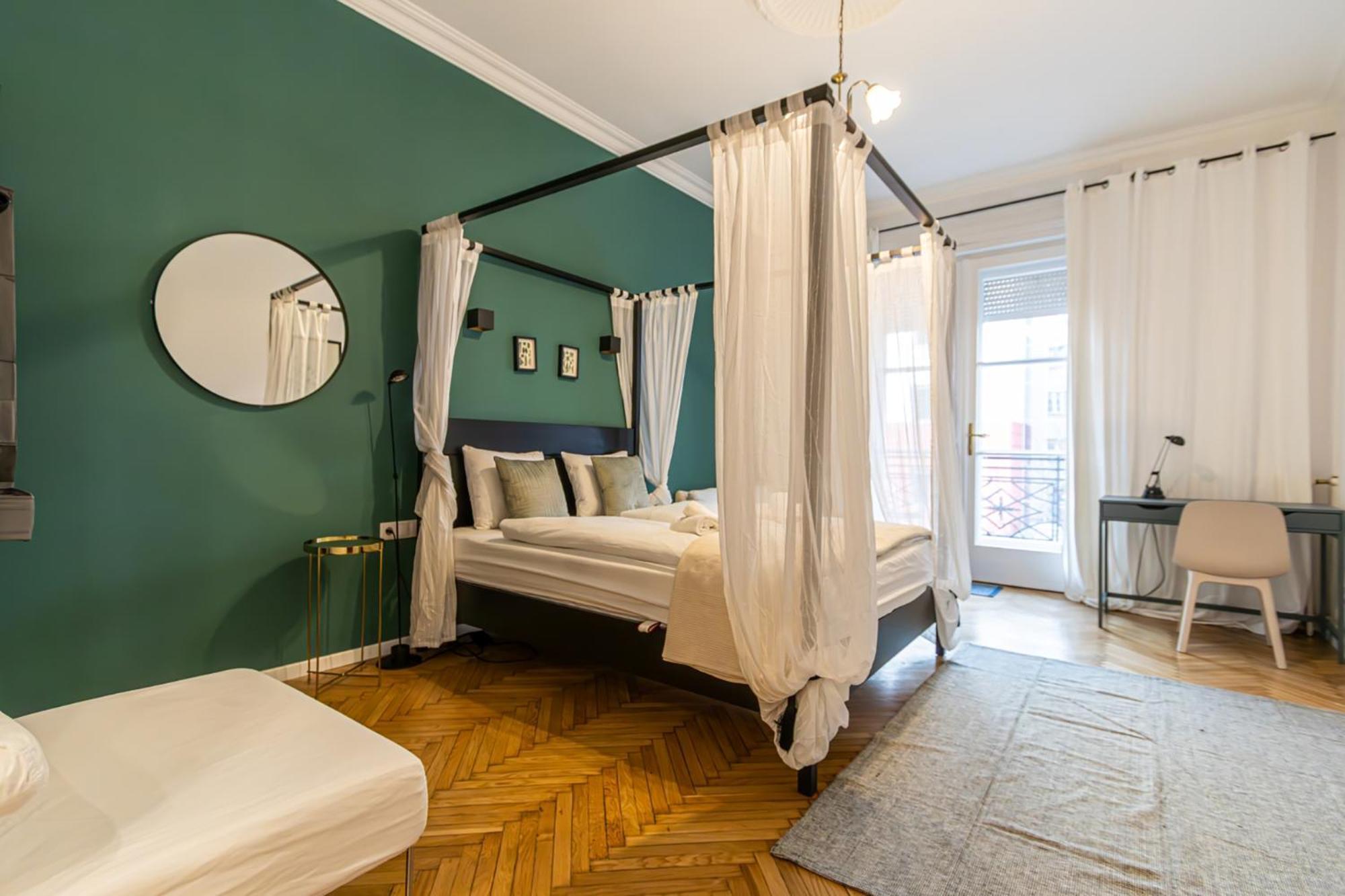 80 Sqm, 3 Bedrooms, 2 Bathrooms, New *