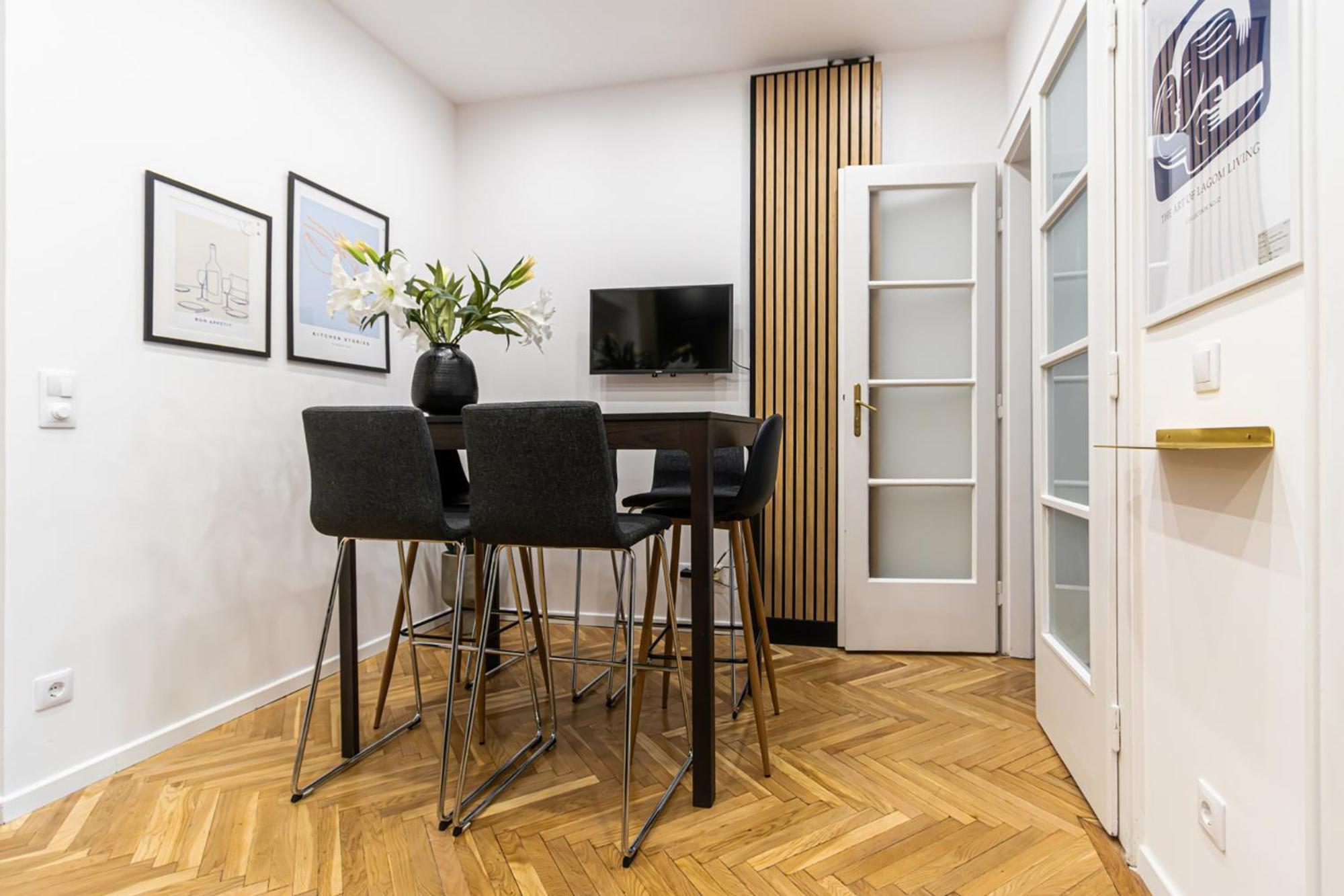 Apartment 80 Sqm, 3 Bedrooms, 2 Bathrooms, New Budapest